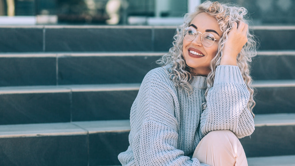 Blogs: Embrace Premature White Hair and Natural Beauty Young Lady Smiling