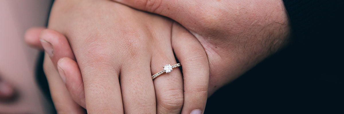 Choose an Engagement Ring Setting