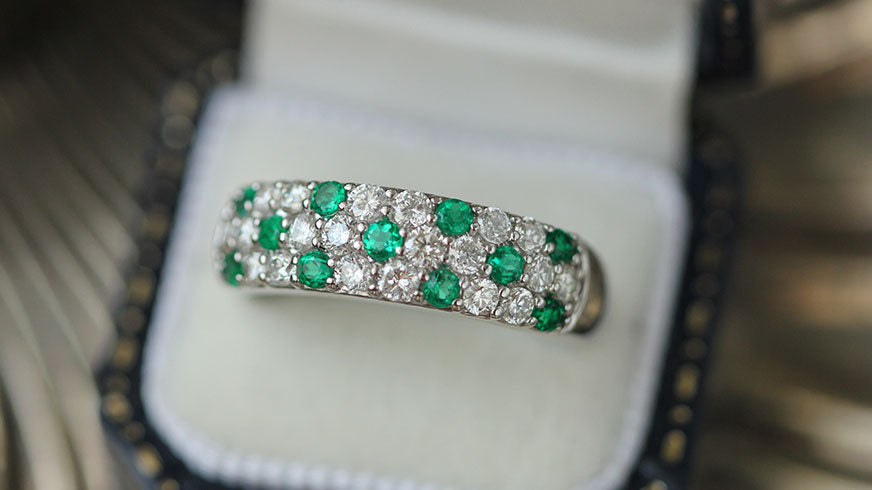 Important factors to look for in your Emerald Engagement Ring