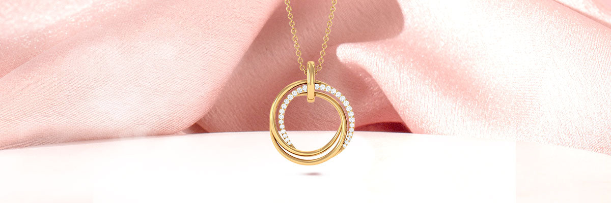 Moissanite Open Circle Necklace For Elegant And Professional Look