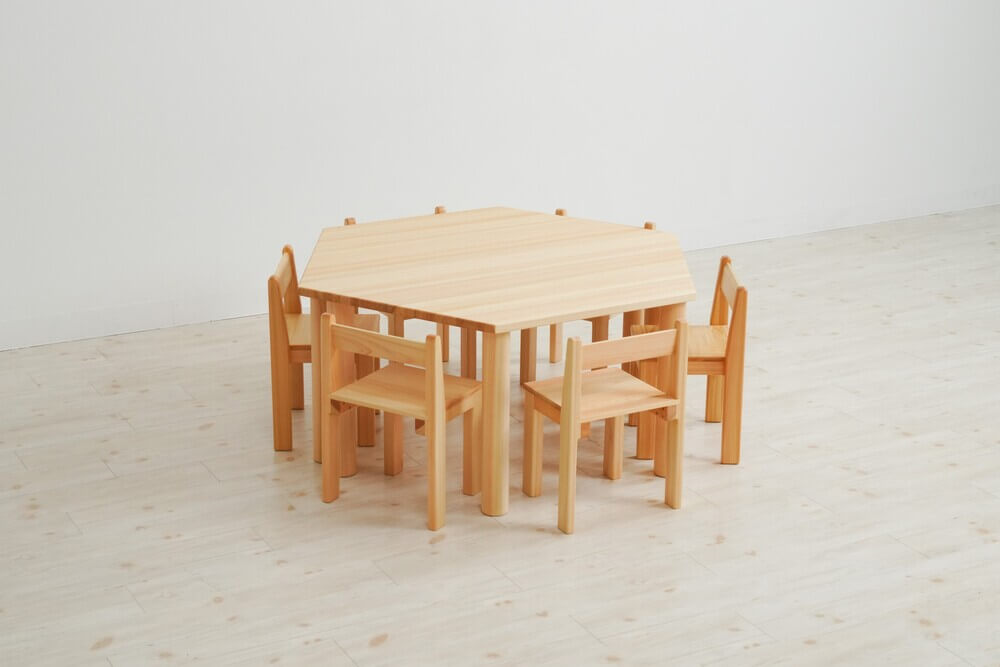 台形テーブル