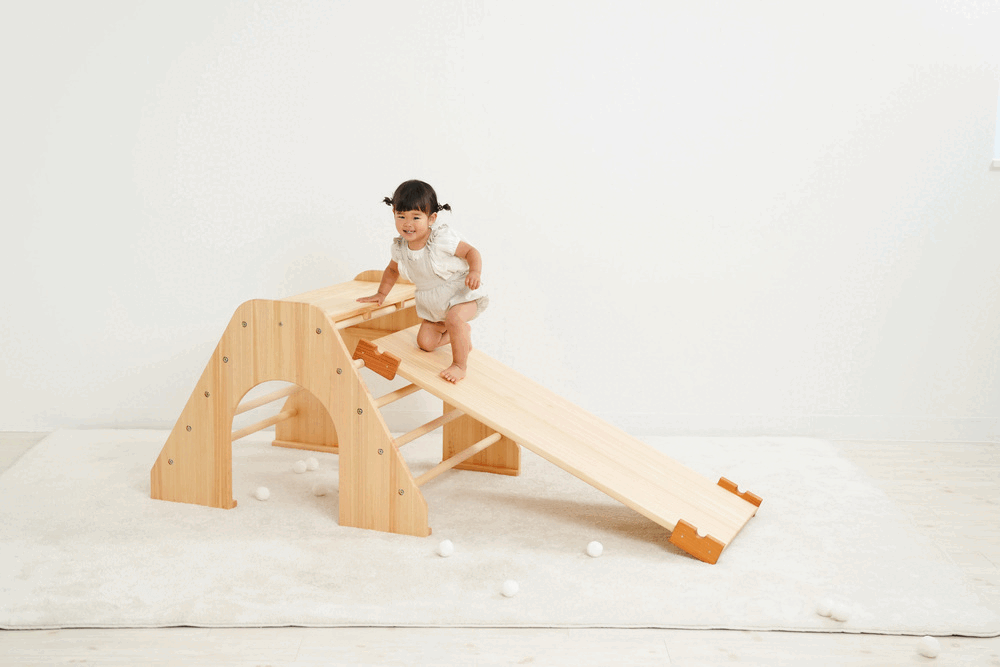 木製室内遊具・登り台滑り台