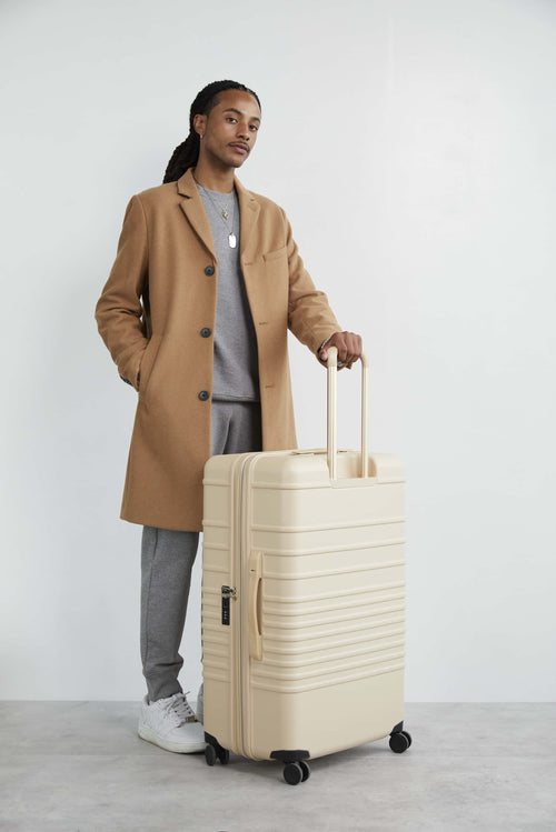 The Check-In Roller in Beige | Beis Travel – Beis Travel Europe