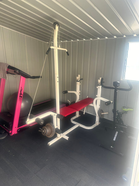 Susann gym in a shed