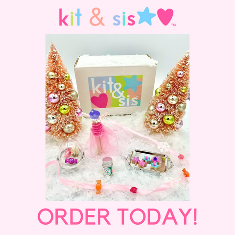 kit & sis Holiday Craft Box for fun Dollie & Me activities with American Girl dolls