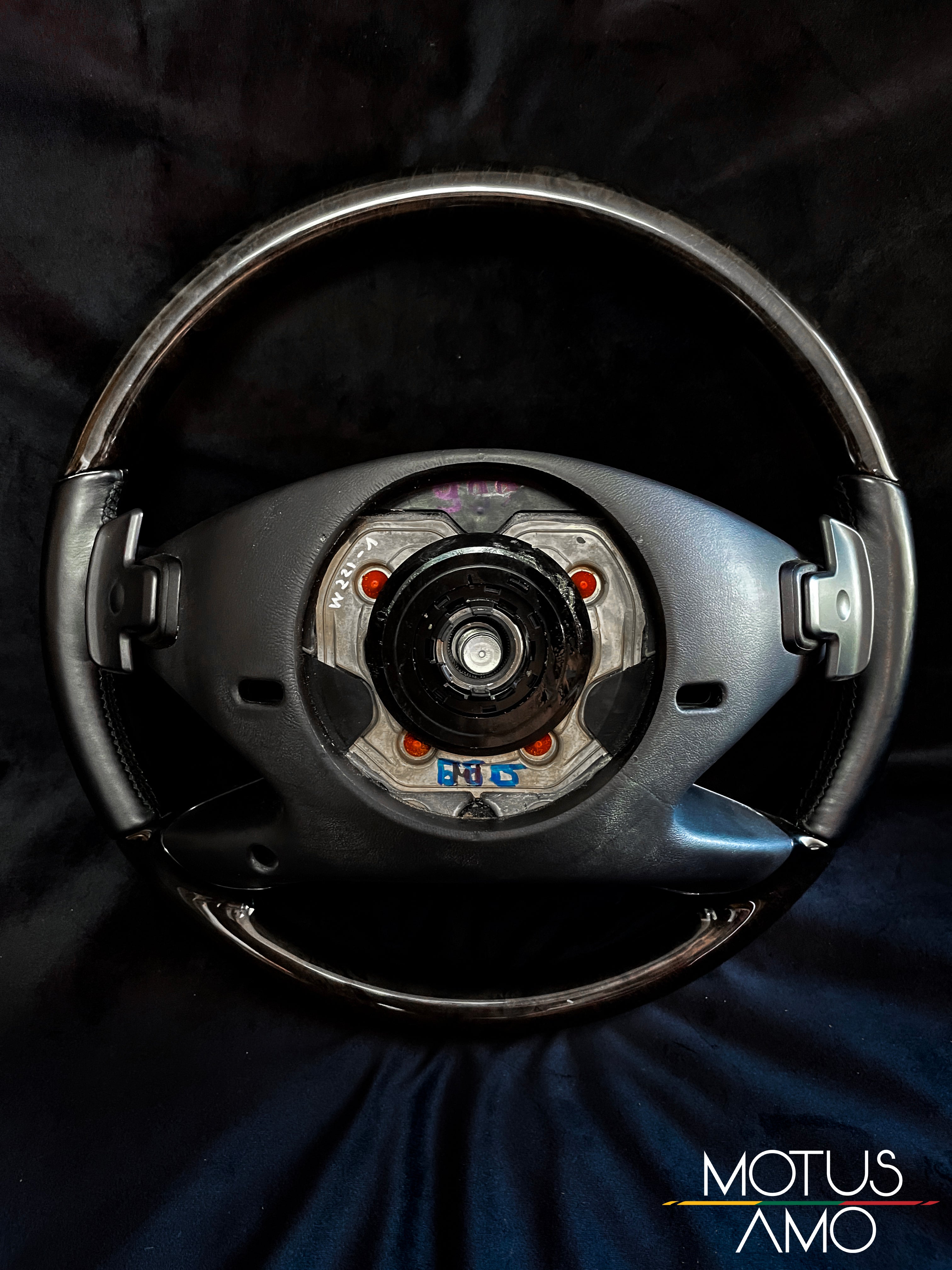 Mercedes Benz Genuine W221 W216 steering wheel  Motus Amo