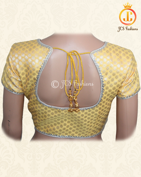 GOLDEN PEACH HEAVY EMBROIDERED DESIGNER LEHENGA – zarikaariindia.com