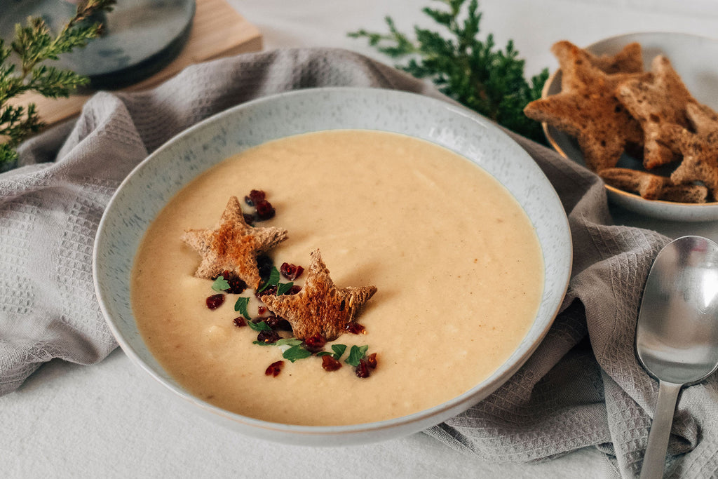 Wärmende creminge Blumenkohlsuppe zu Weihnachten