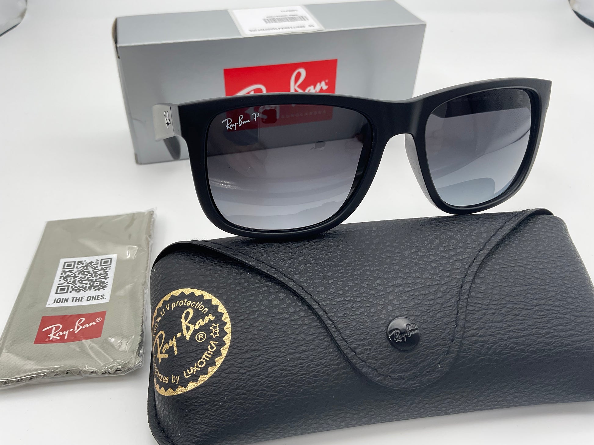 Ray Ban 54mm Matte Black Grey Gradient Polarized – Review Store