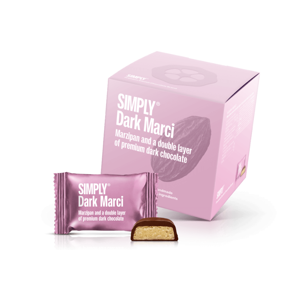 Se Dark Marci - Cube med bites | Marcipan og et dobbelt lag mørk chokolade hos Simply Chocolate