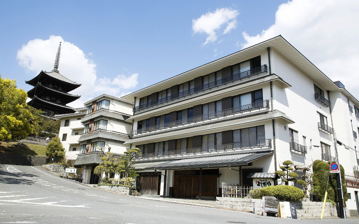 さるさわ池吉田屋 様の外観