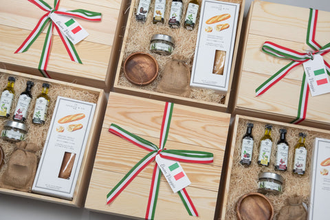 Italy-Themed Gift Boxes