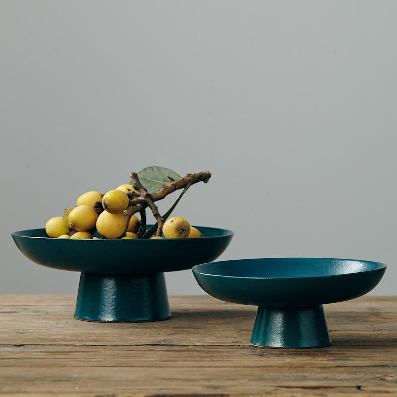 ceramic footed fruit bowl