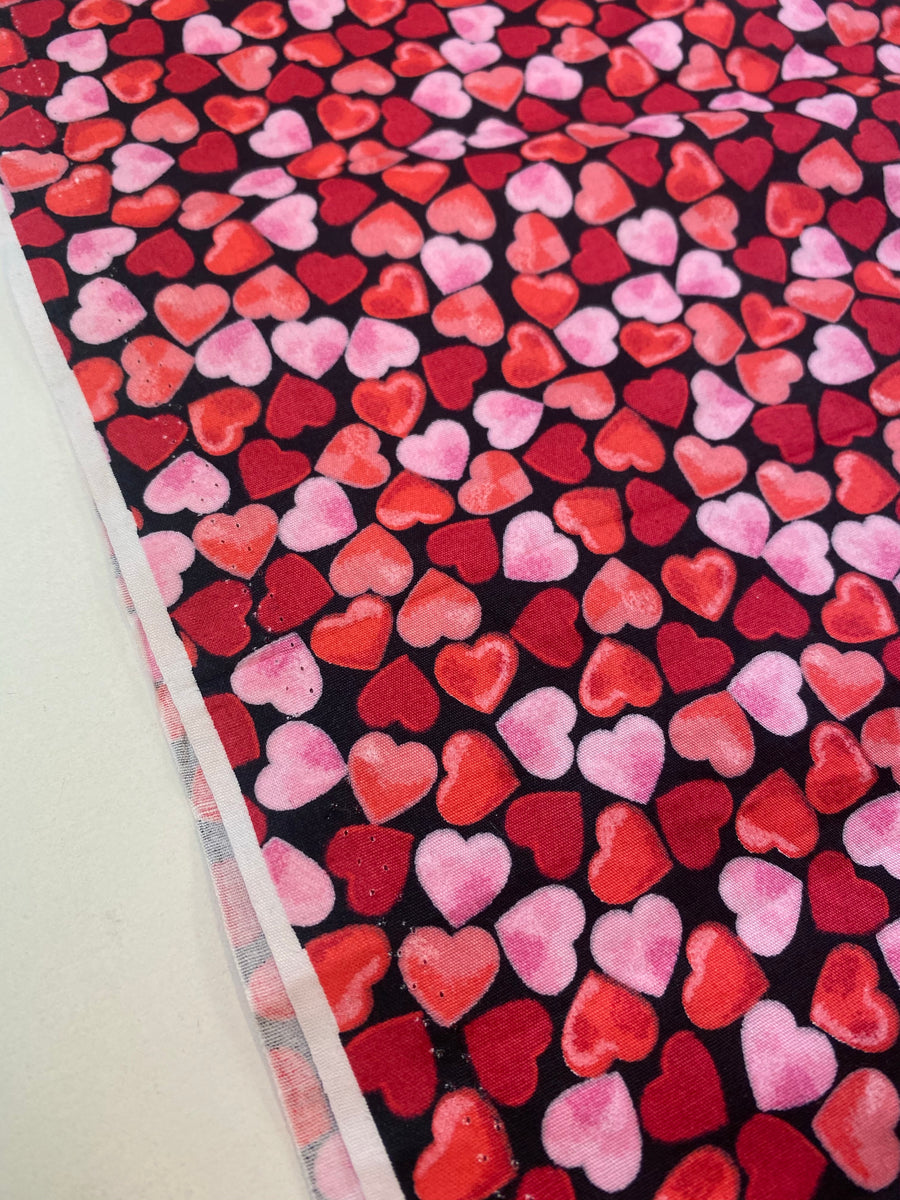 Cotton Poplin Printed Hearts Red Pinks on Black 49 cm last one left ...