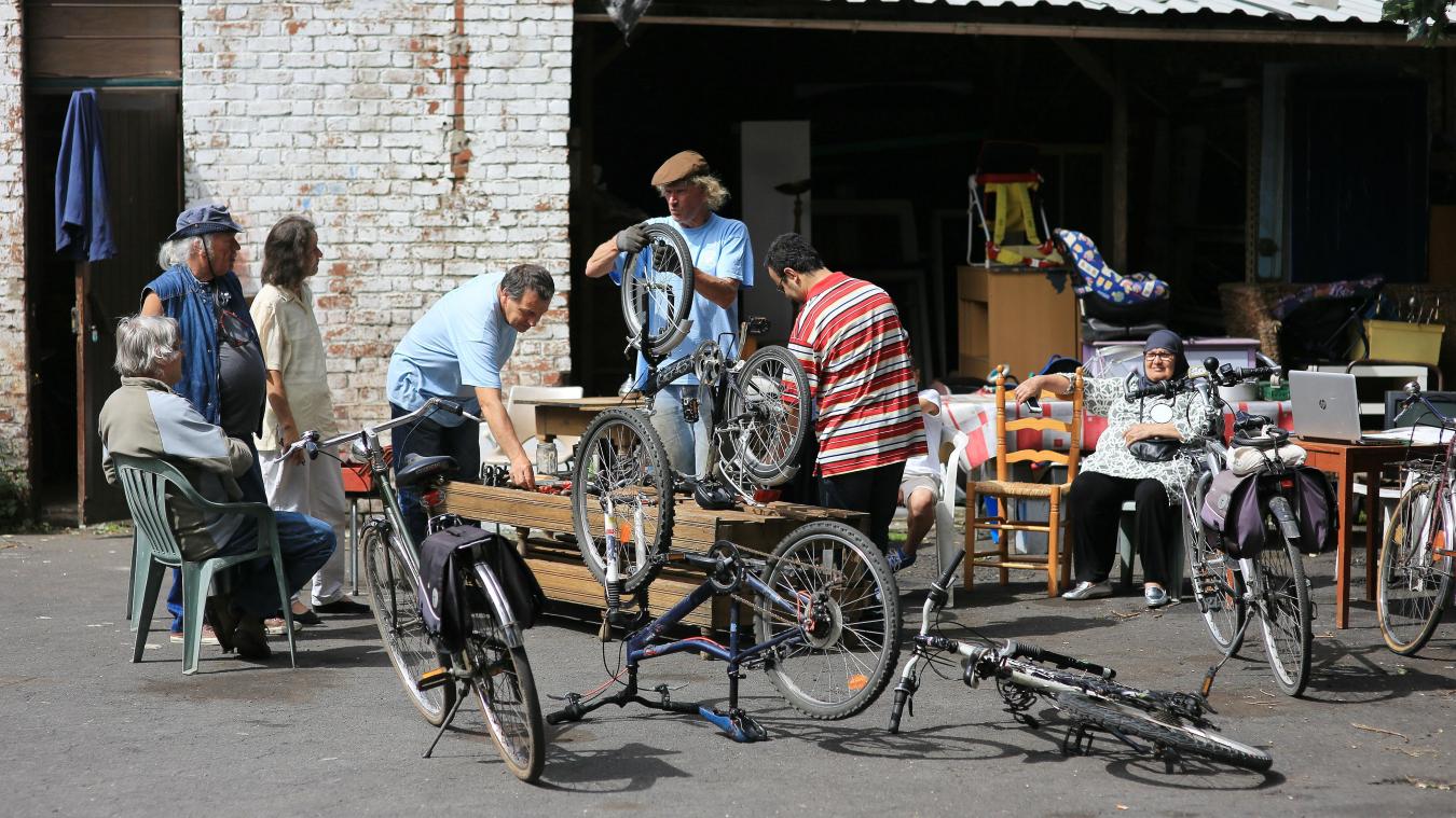 Atelier participatif de réparation de vélo à Lilles