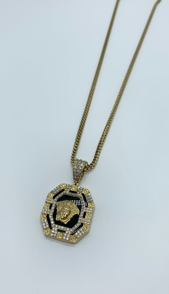 10k versace pendant