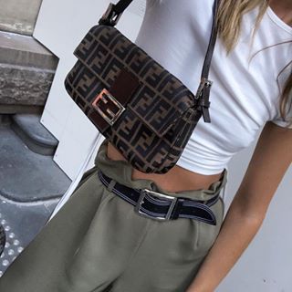 vintage fendi baguette