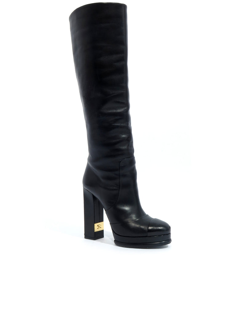 Pre-owned Chanel Leather Boots – Sabrina's Closet