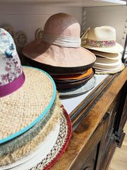 Wide-brimmed hat