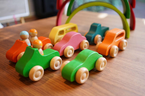 Wooden car toy - develop your kids’ fine motor skills