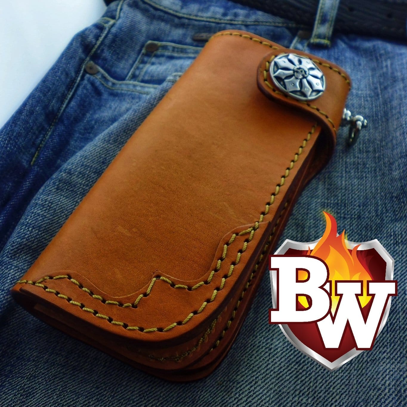 custom-made-men-s-leather-wallets-keweenaw-bay-indian-community