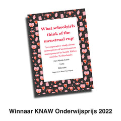 KNAW Onderwijsprijs 2022 Mencina de Mendoza Lyceum Breda Zara Nijzink Laurie drukt hardcover boek van What Schoolgirls think of the menstrual cup. Hardcover boek drukkerij NLprinters.