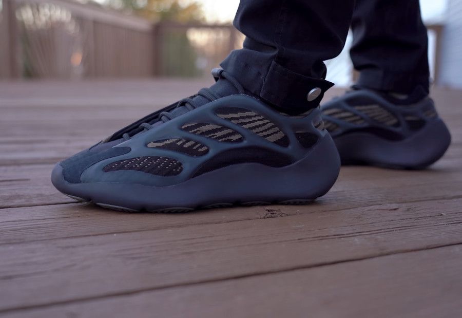 clay brown yeezy on feet