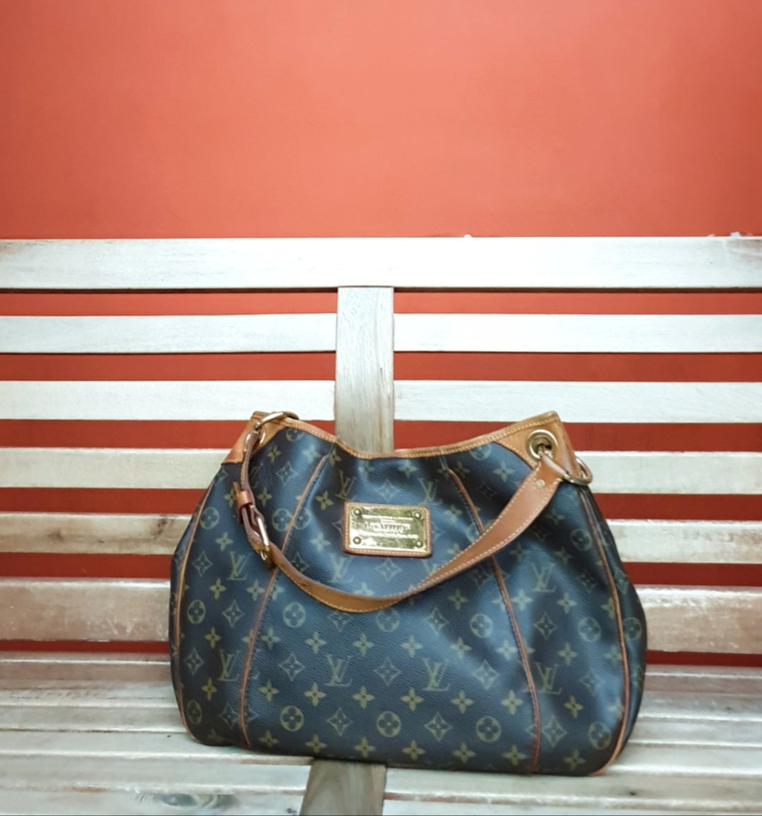 Louis Vuitton Monogram Tulum GM - Brown Hobos, Handbags - LOU749082