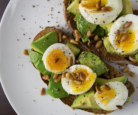 gut health food for breakfast eggs and avocado