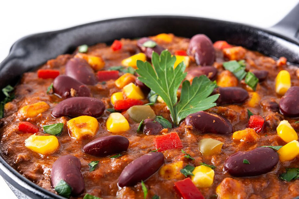 An appetizing one-pot chili meal