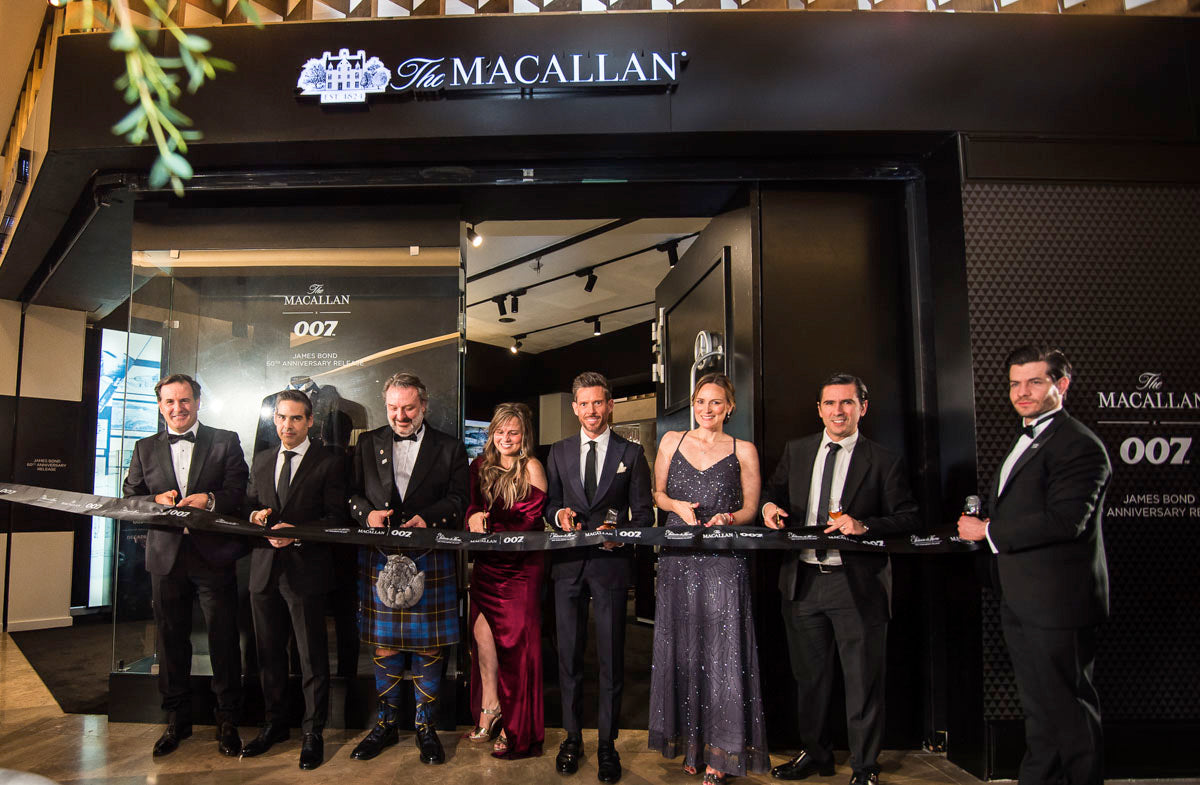 Celebra 60 años de James Bond con Whisky The Mcallan