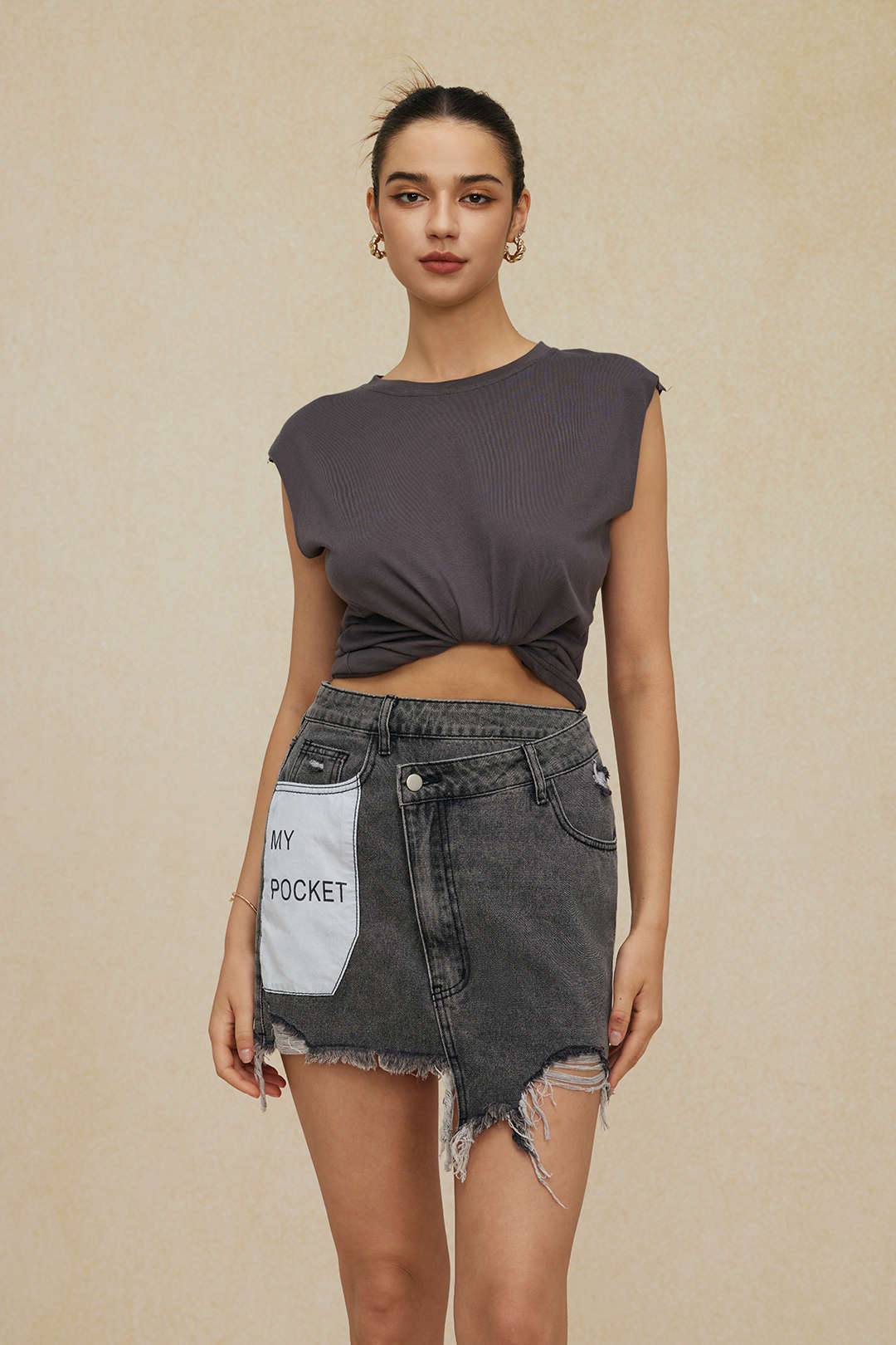 Basic Solid Sleeveless T-shirt