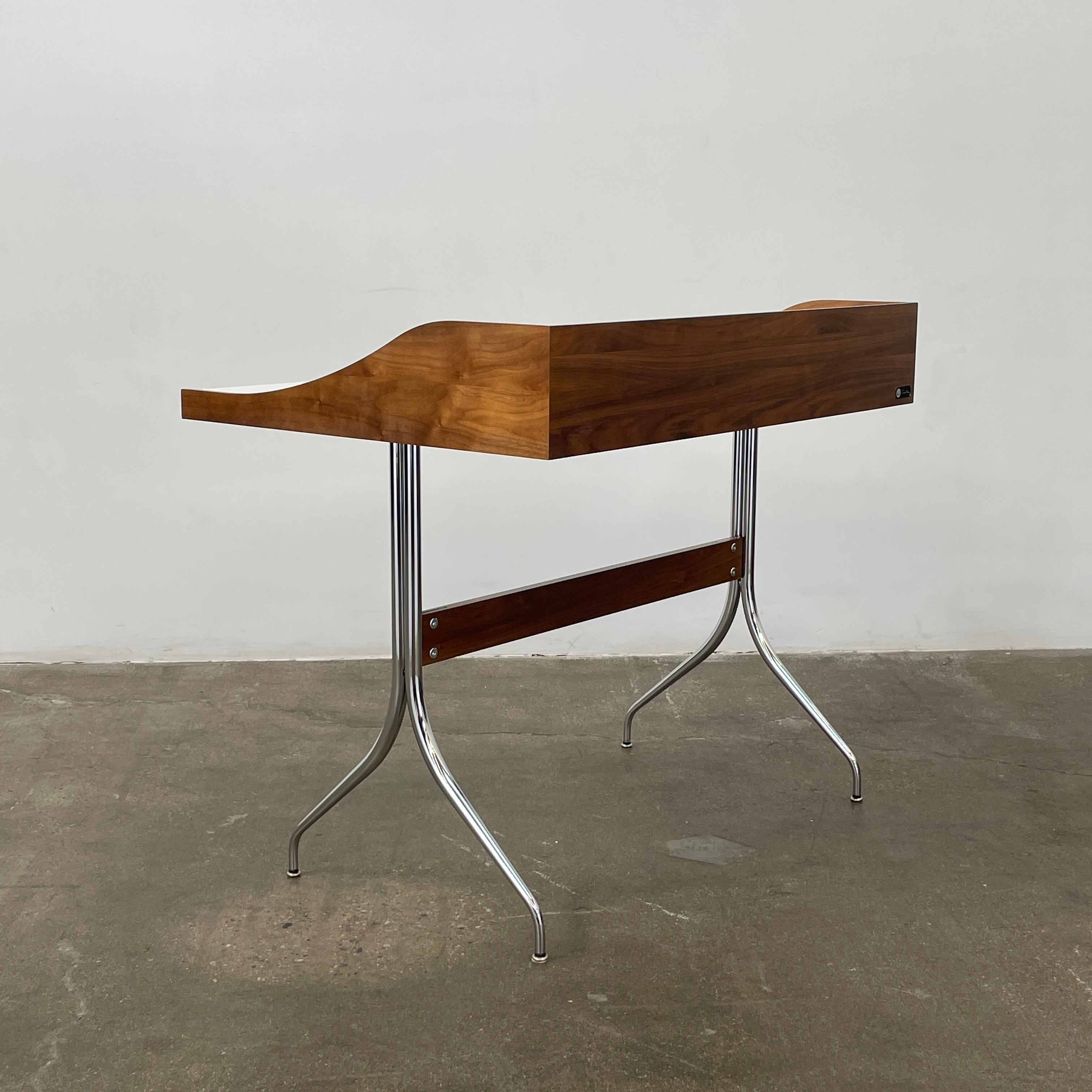 George Nelson's Herman Miller Nelson Swag Desk