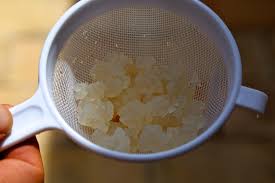 Strainer for water and milk kefir