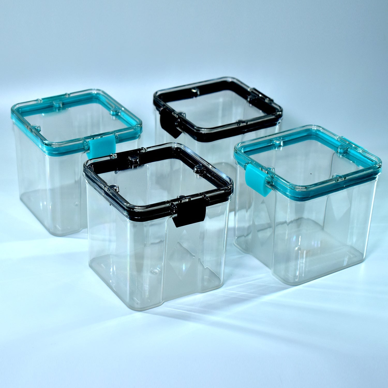 4 Pc Square Container 700 Ml Used For Storing Types Of Food Stuffs And Items.