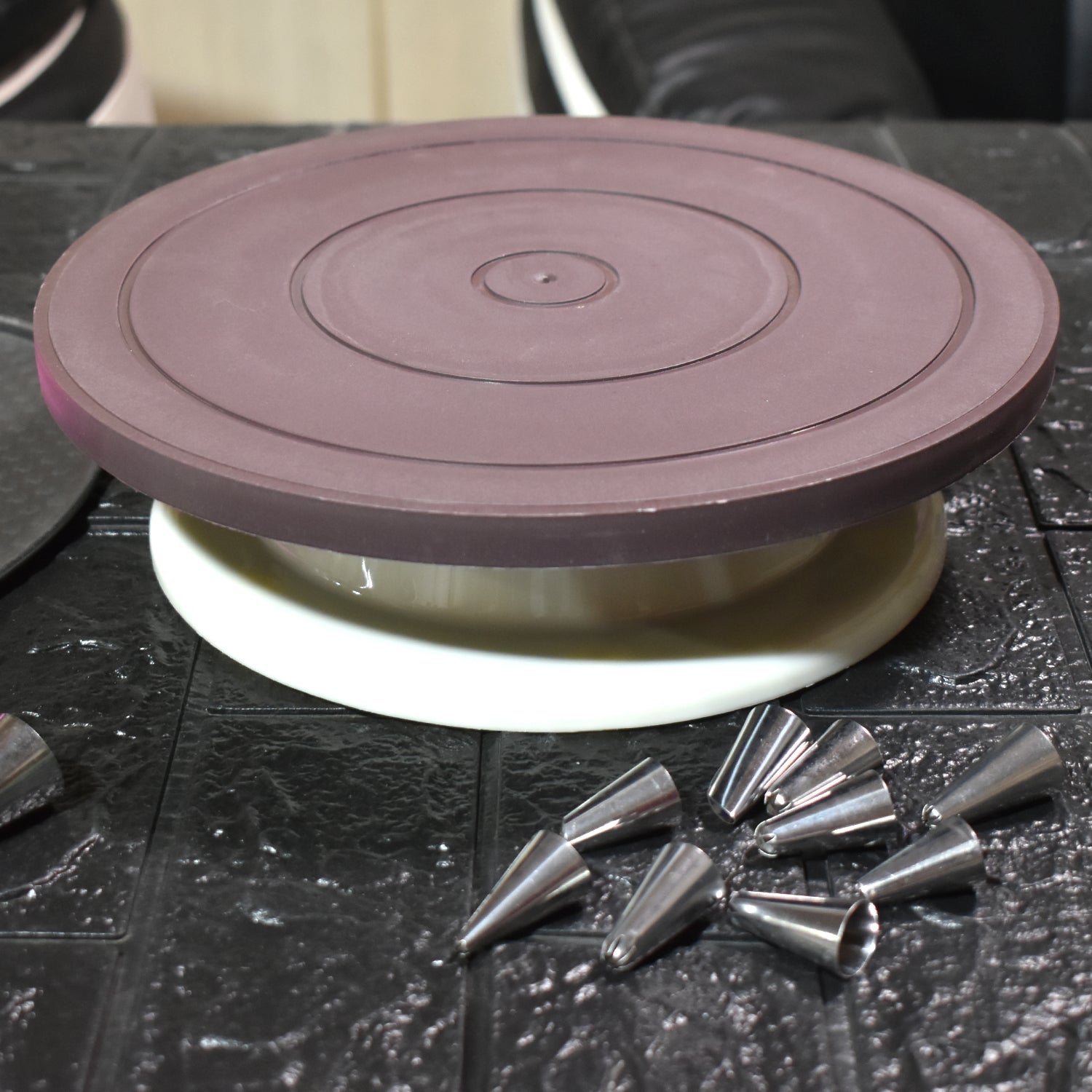 Cake Brown Turntable used widely in bakeries and some of the household places while making and decorating cake and all purposes.