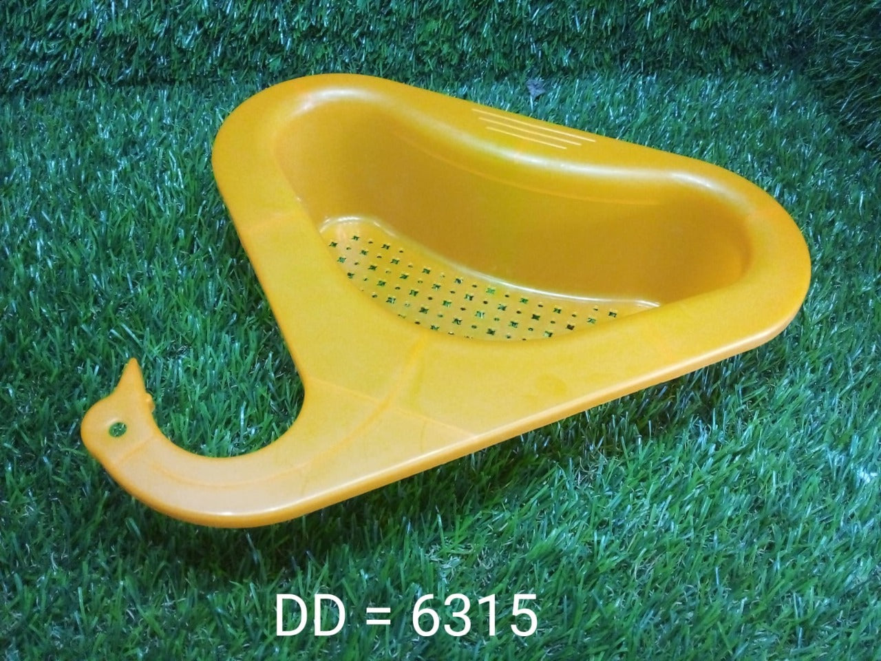 Swan Drain Strainer For Draining Kitchen Waste In Sinks And Wash Basins.