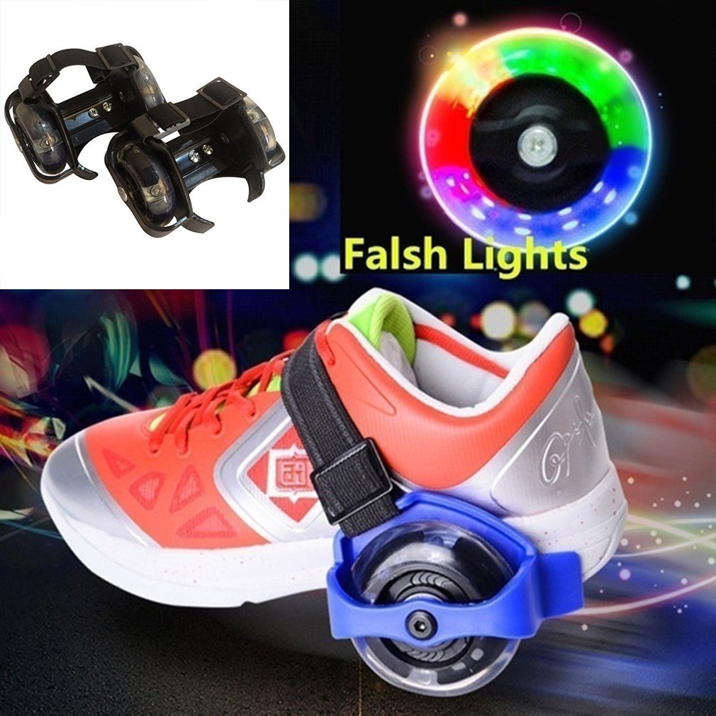 Small Whirlwind Pulley Light Up Roller Shoes Skates  ( Random )