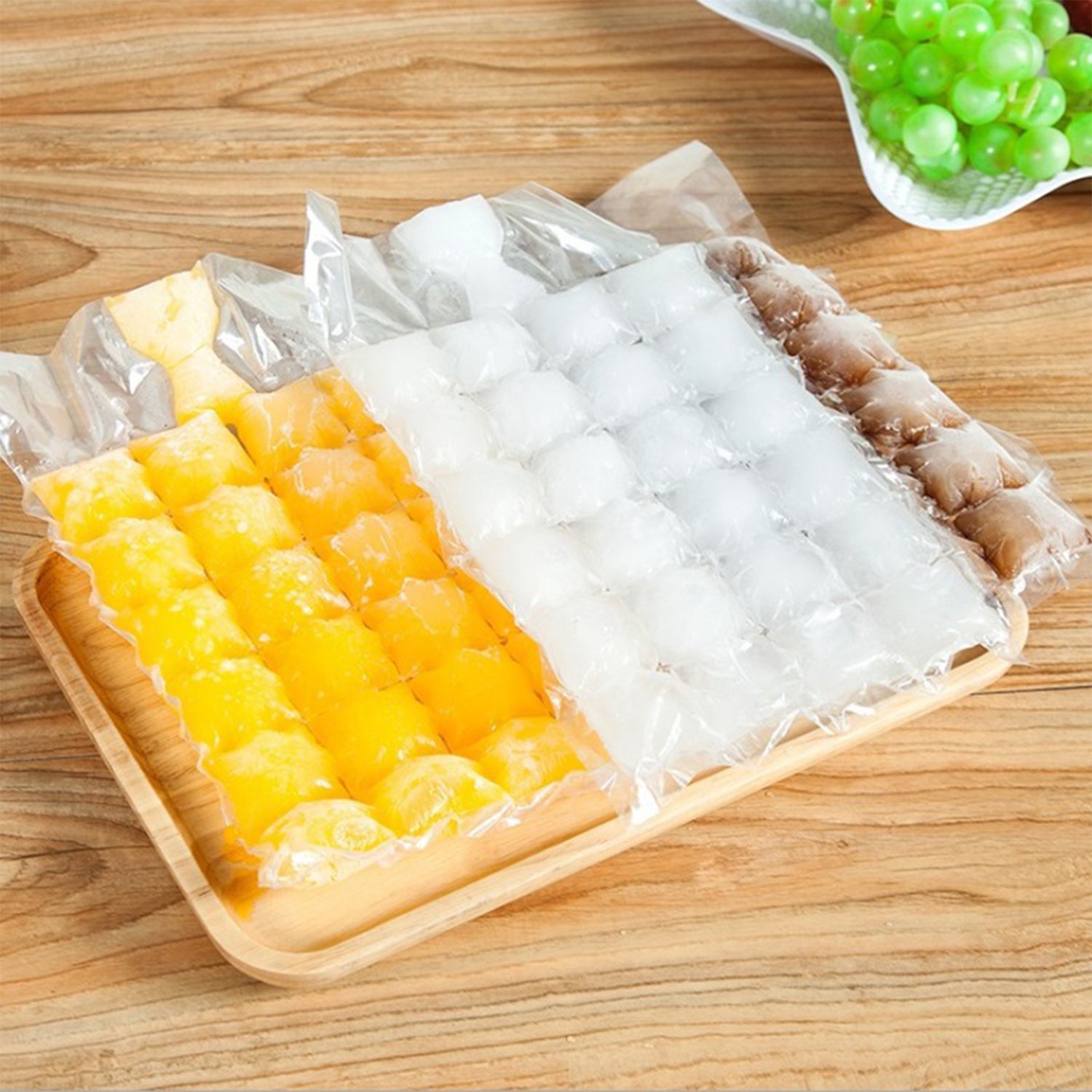 2905 Disposable Ice Cube Bags, Stackable Easy Release Ice Cube Mold Trays Self-Seal Freezing Maker, Cold Ice Pack Cooler Bag for Cocktail Food Wine