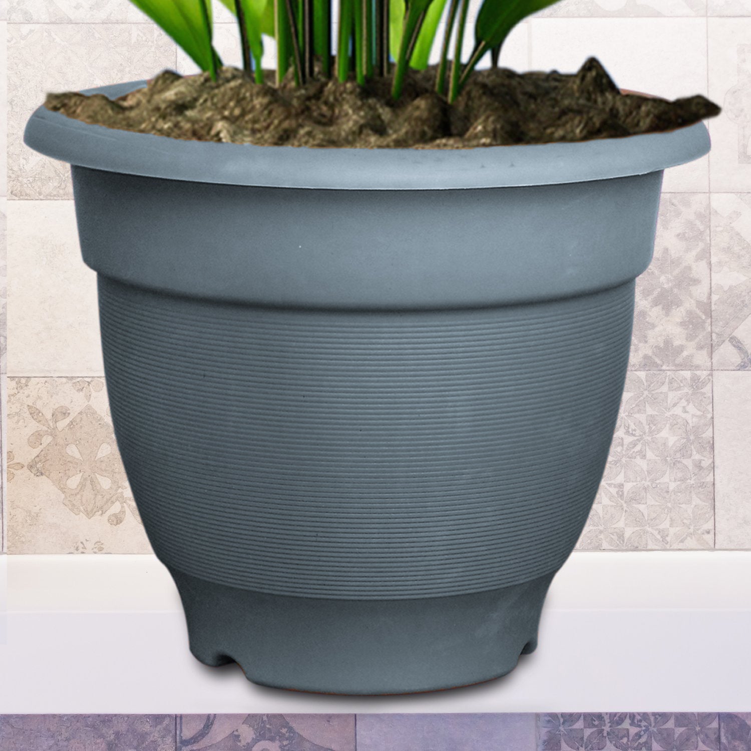 Garden Heavy Plastic Planter Pot Gamla 17x14 inch Color May Vary (1Pc)