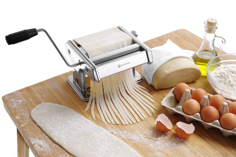 Pasta machine van Hendi voor het maken van verse pasta