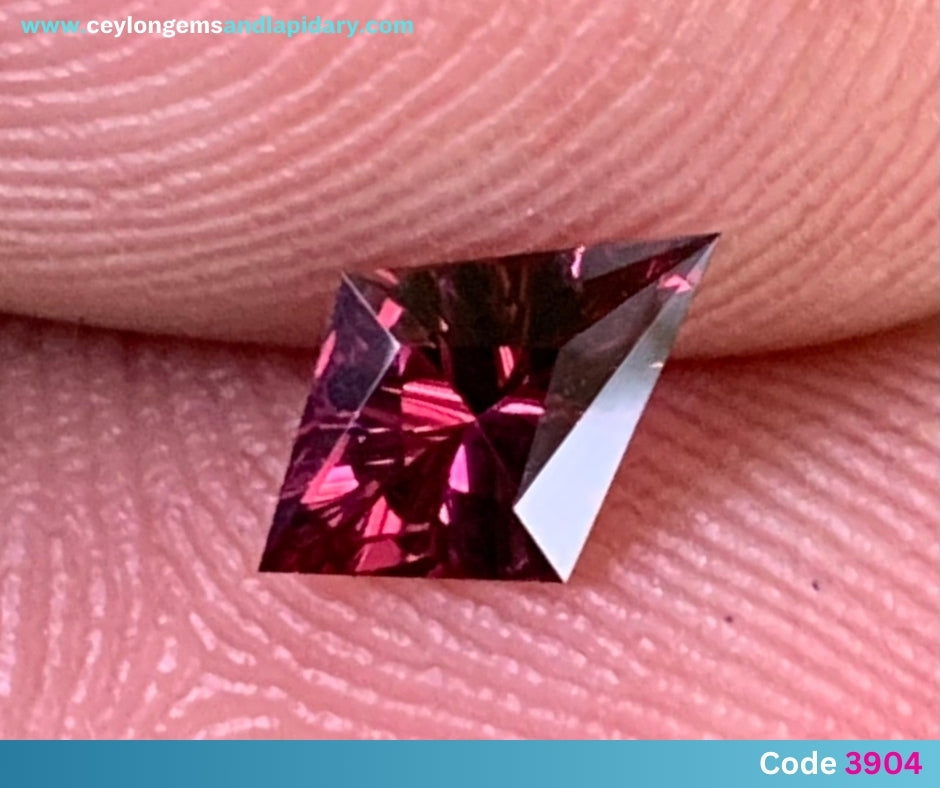 ✨ Red Garnet Concave Cut / Fantasy Cut Kite 0.48 Ct Natural Loose Gemstone From Sri Lanka 💎