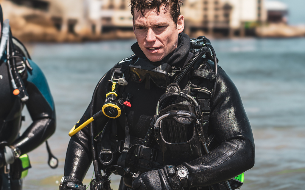 brock stevens deepsea edc navy diver marathon watch military issue espionage