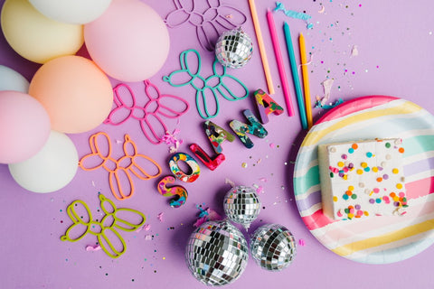 Birthday Party Favor Ideas and Custom Crayons – Art 2 the Extreme