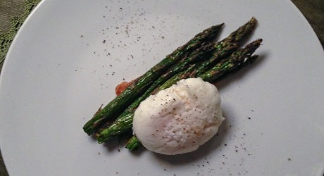 asparagus with poached egg