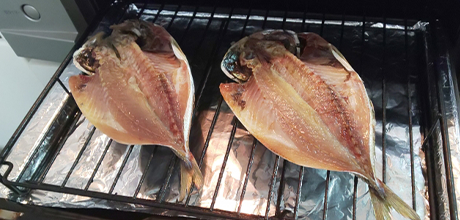 干物の上手な焼き方は フライパン グリル オーブン 各調理法もご紹介 朝市赤レンガ
