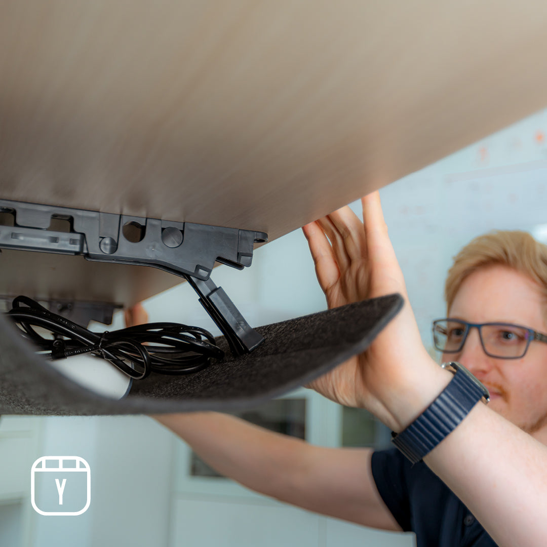 Mit dem Yaasa Cable Management verschwinden alle Kabel von deinem Arbeitsplatz.