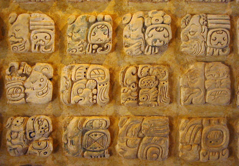 Ecriture hieroglyphique Maya
