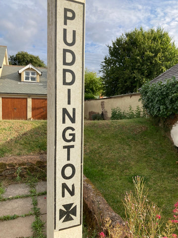Puddington, Devon signpost