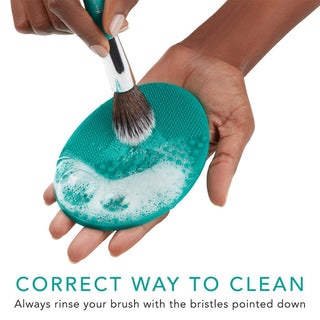 Design & BuildBrush Cleaner Mat - Silicone Makeup Brush Cleaning Pad Vegan Large Brush